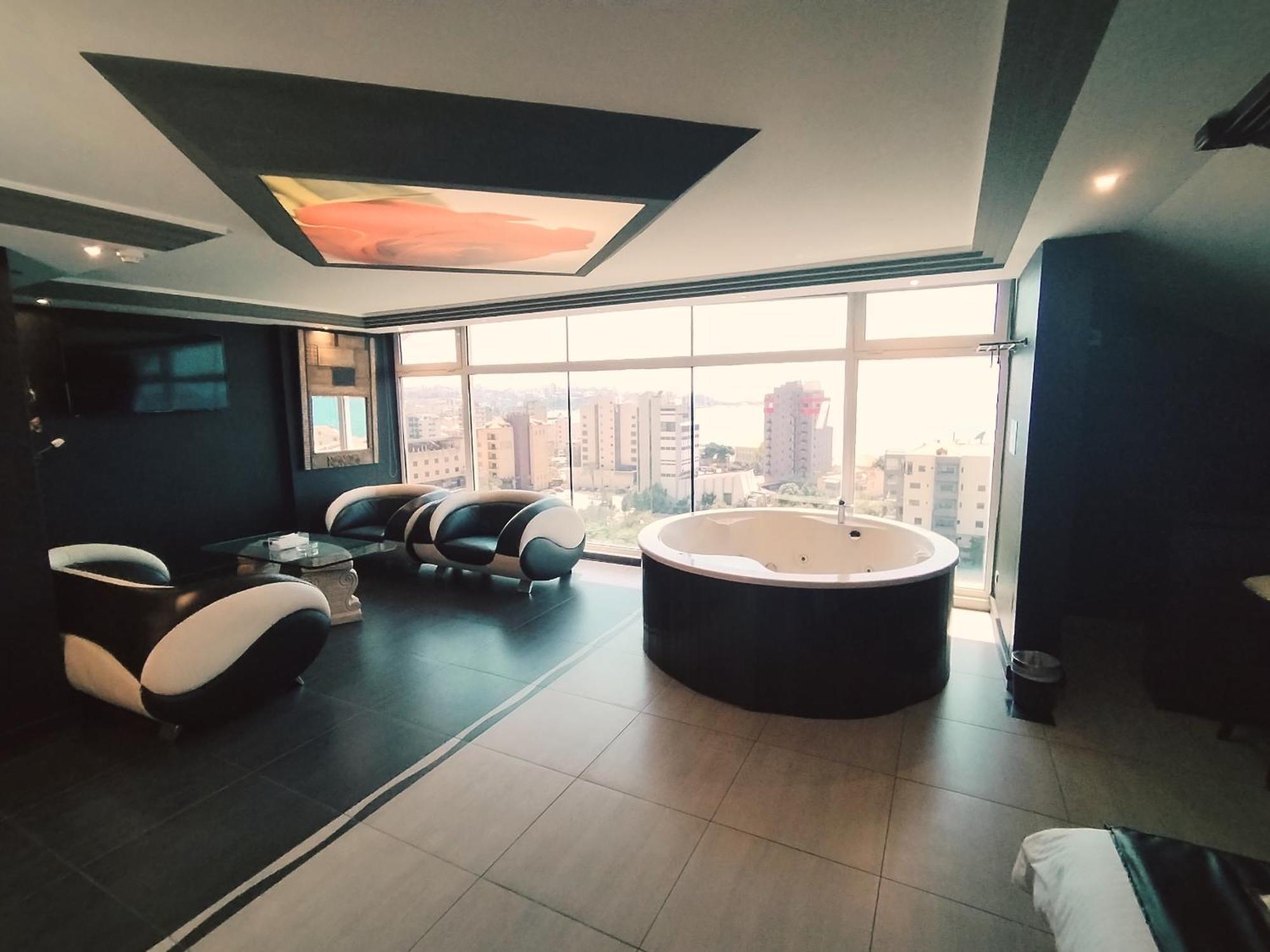 Dolls Hotel By Eurostars (Adults Only) Jounieh Eksteriør bilde