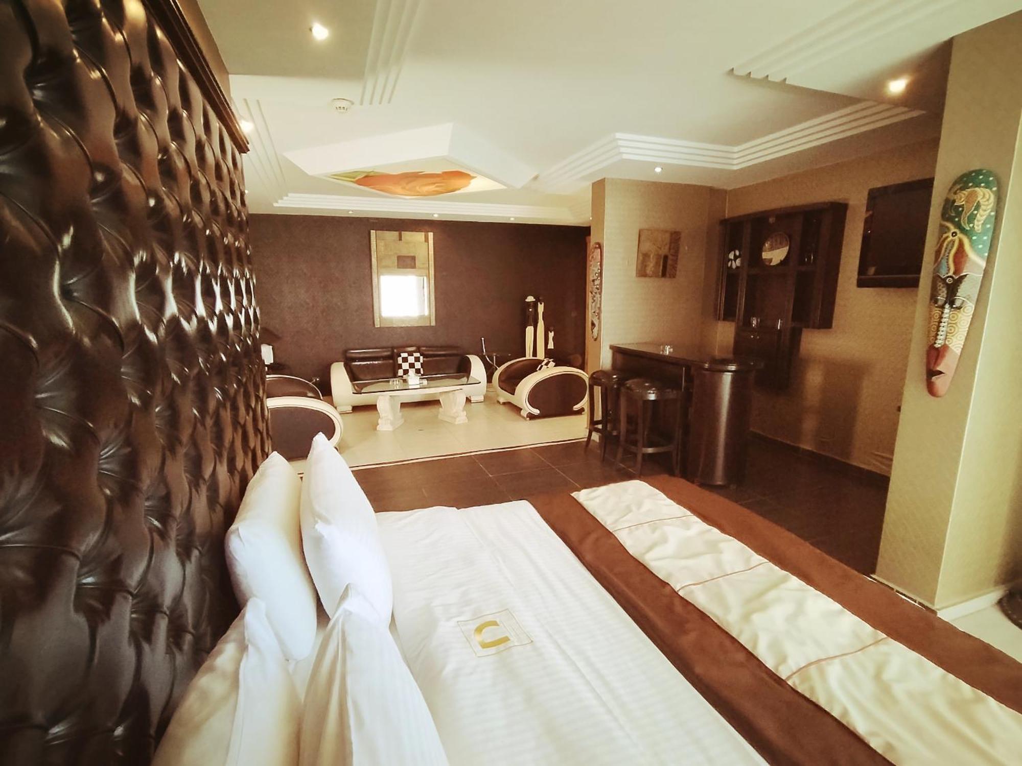 Dolls Hotel By Eurostars (Adults Only) Jounieh Eksteriør bilde